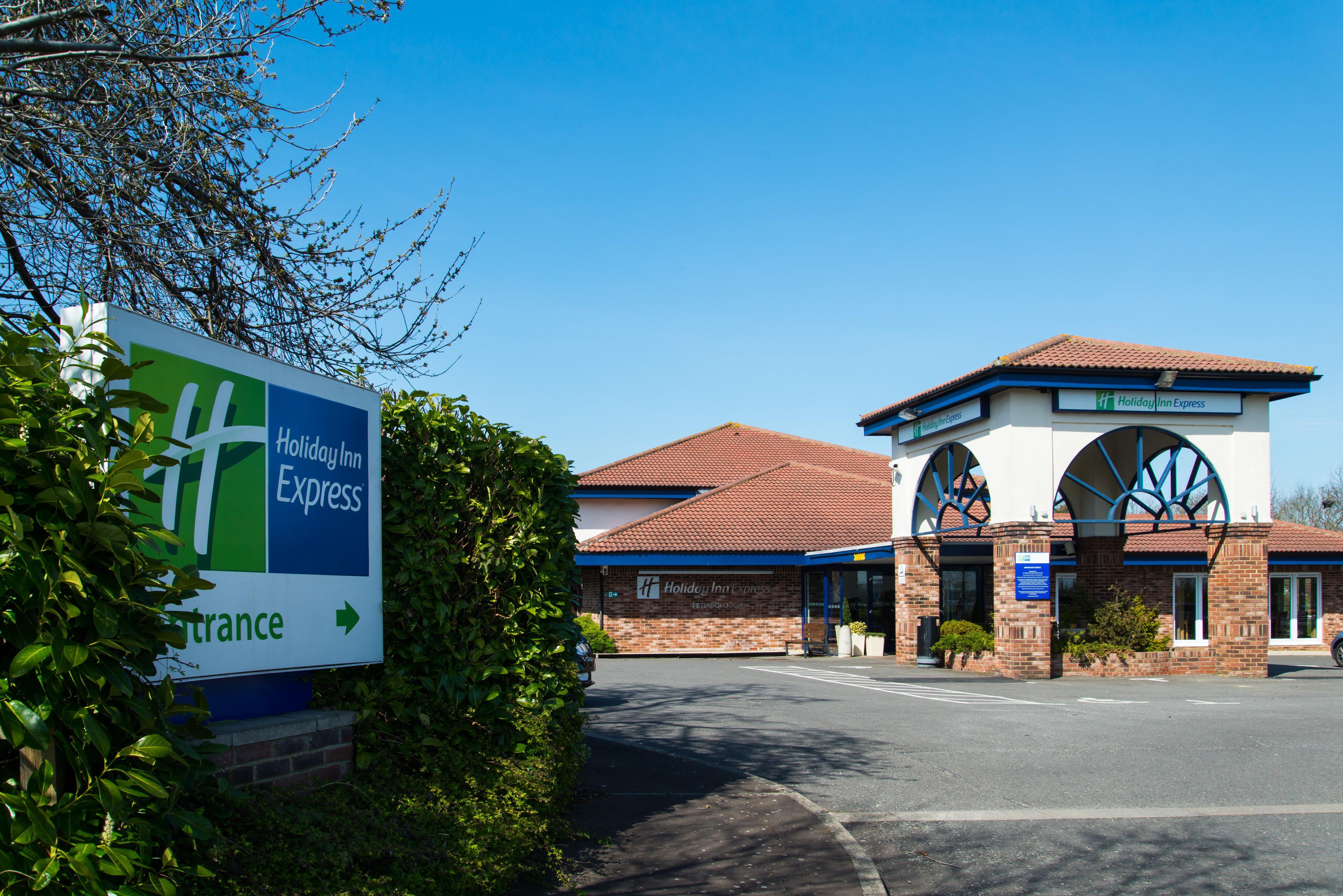 Holiday Inn Express Peterborough, An Ihg Hotel Exterior photo